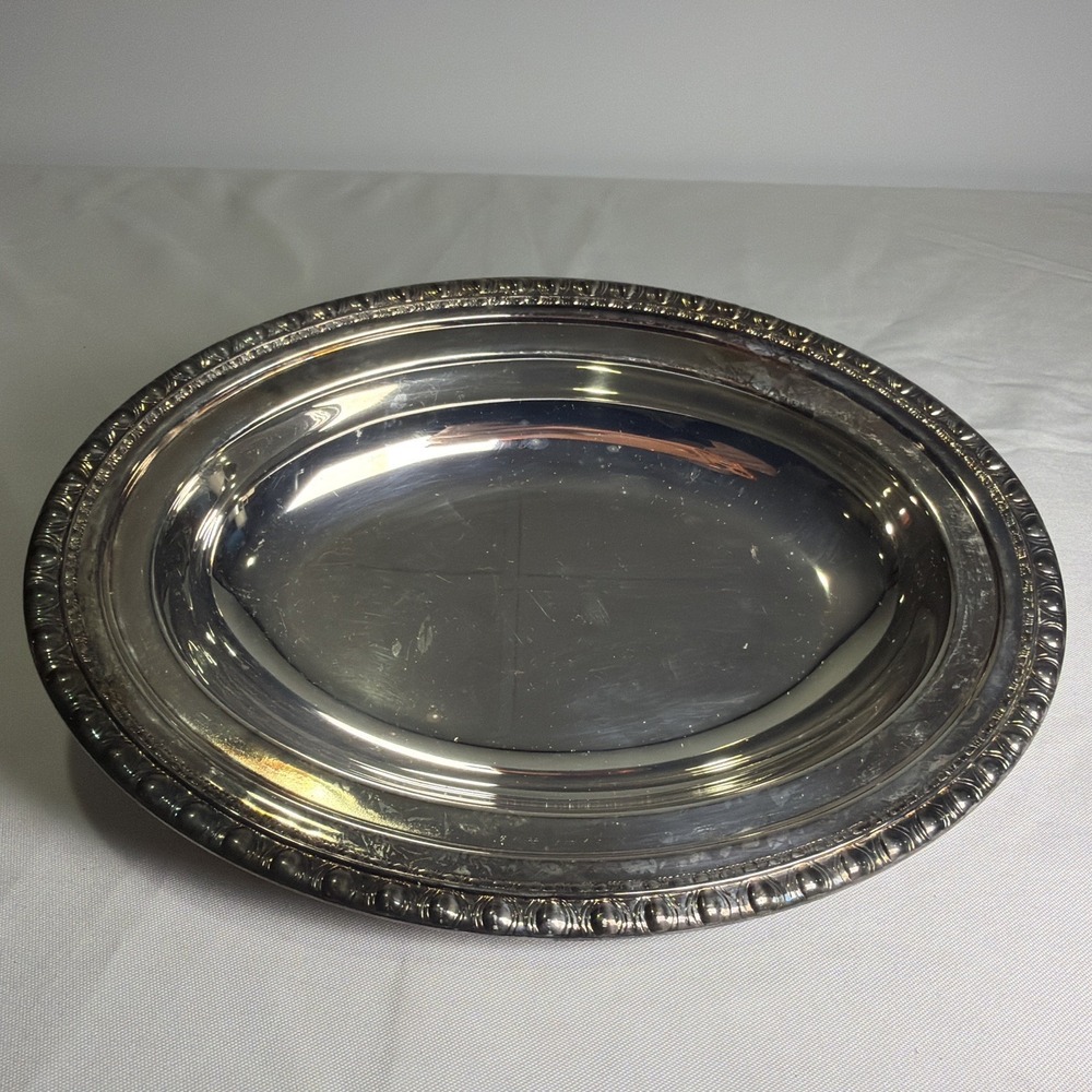 Rogers & Bro. 1712 Silver Plate Oval Serving/Bread Tray 12" x 9"